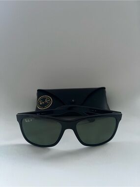 Ray‑Ban Polarized Sunglasses – Black Frame + Case (Model 601/9A 3P)